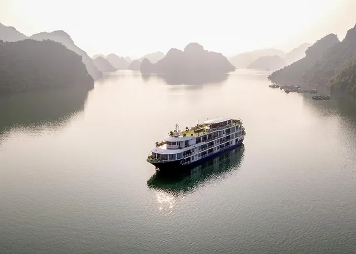  Mon Cheri Cruises Hạ Long