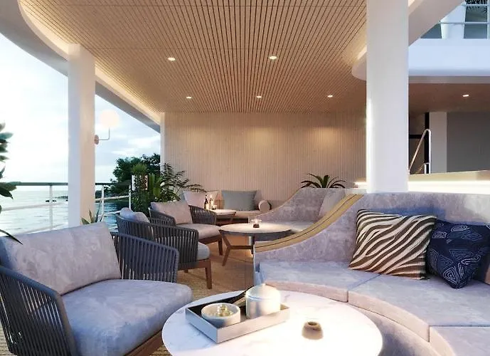 Mon Cheri Cruises  5*