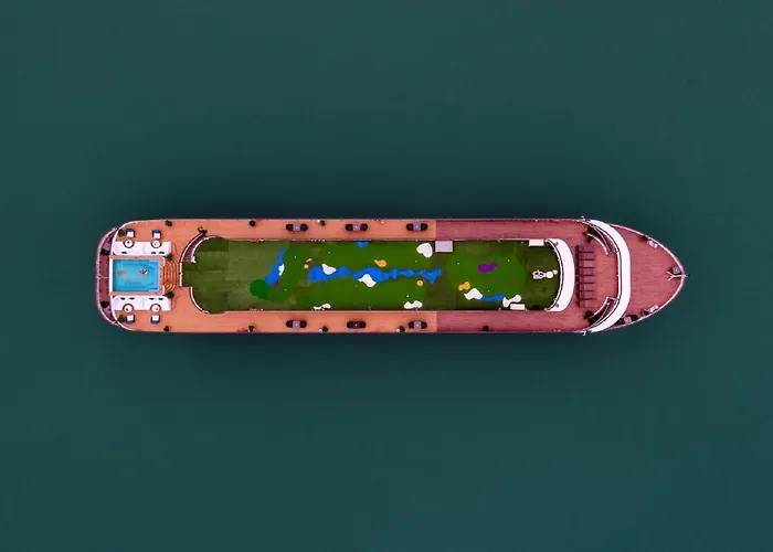 Mon Cheri Cruises 5*