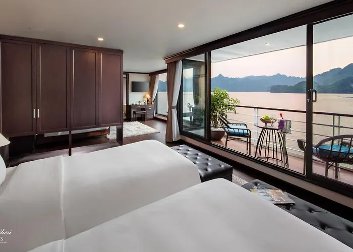 Mon Cheri Cruises Hạ Long